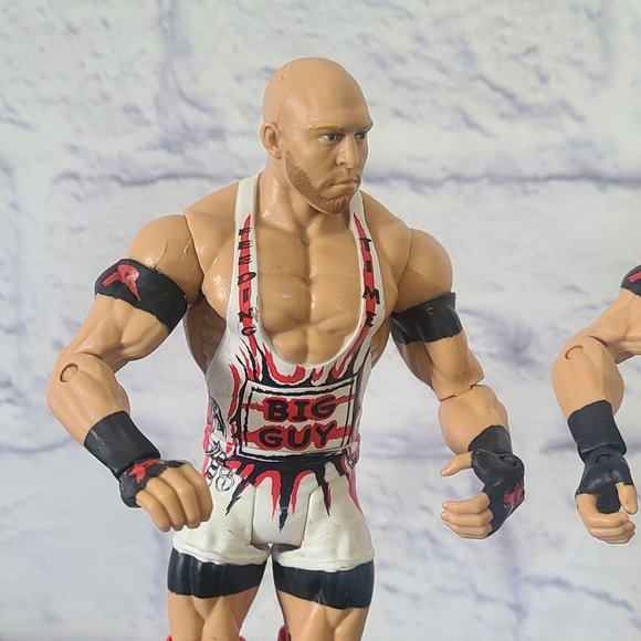 Ryback WWE Wrestling Action Figure Feed Me More WWF 2012 Big Guy Set of 2 - Picture 3 of 8